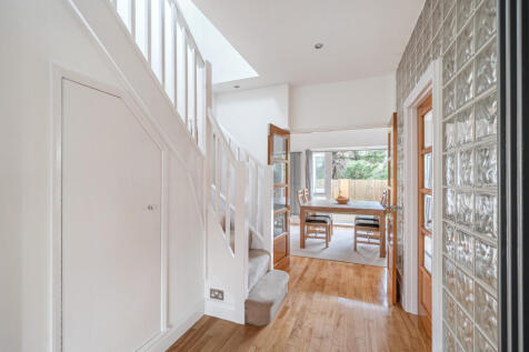 1381642-12-69146a...