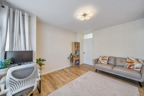 1381545-11-6915c5...