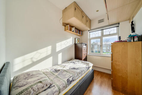 1376244-1-690b298...