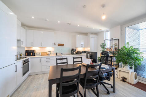 1383428-2-691eed2...