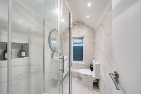 1371185-22-690a38...