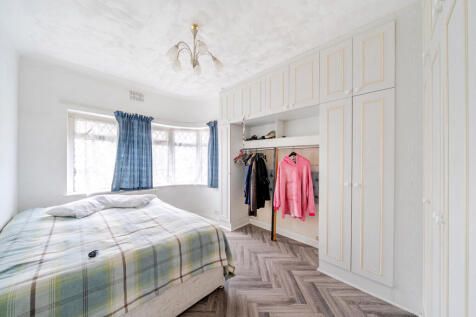 1364843-11-68e655...