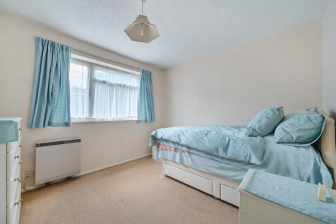 1300745-15-683dbd...