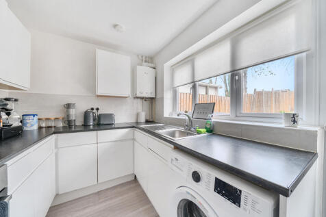 1385397-7-6928405...