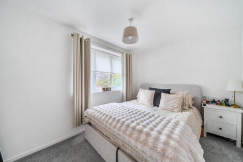 1385397-10-692840...