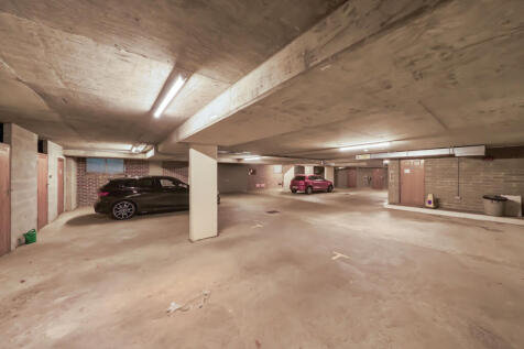 1300642-53-683df1...
