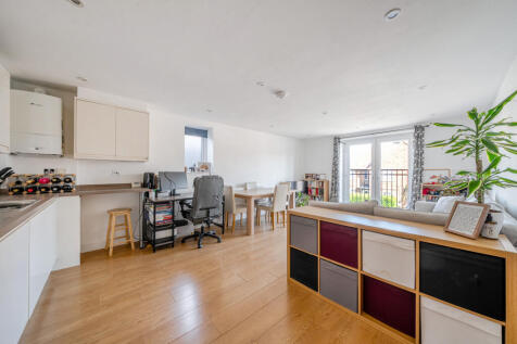 1364990-7-68e7b8b...