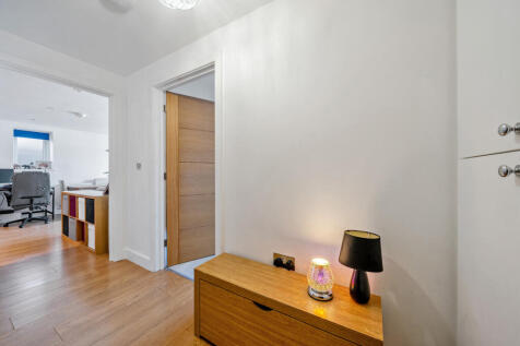 1364990-14-68e7ba...