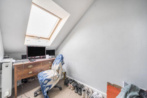 1288055-5-682d9ca...