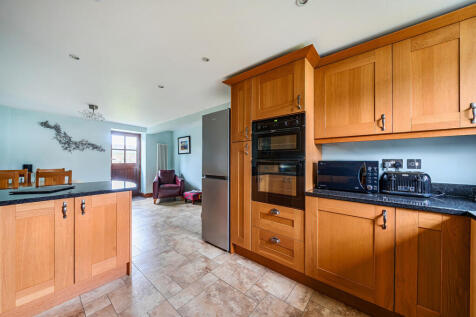 1382718-20-691dc3...