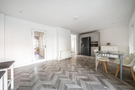 1384234-11-692094...