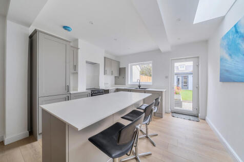 1365125-3-68e8d00...