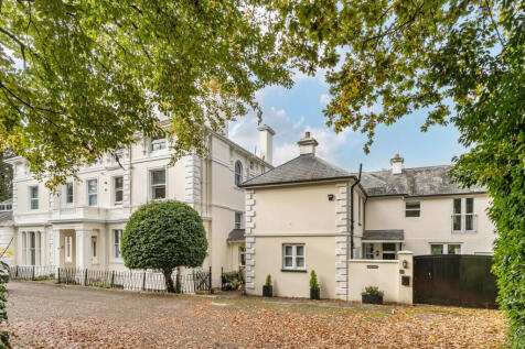 1371926-16-68f79a...