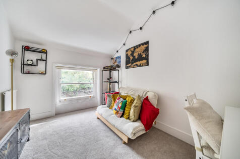 1371926-10-68f79a...