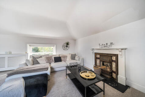 1371926-7-68f798d...