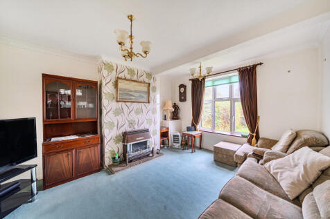 1374046-19-690237...