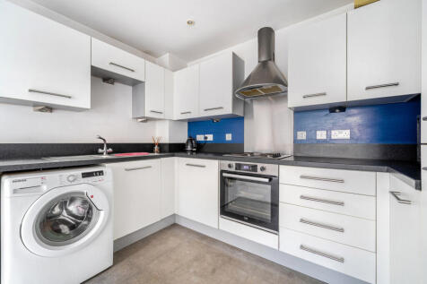 1375821-8-69130cc...