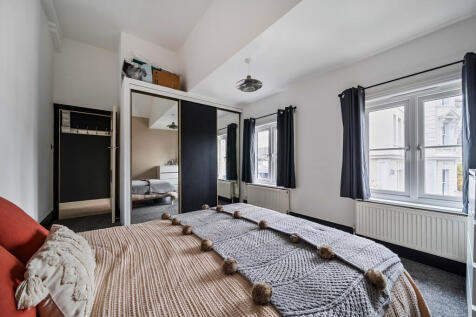 1376346-19-6911c1...