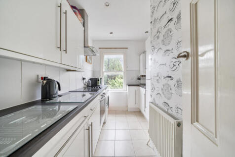 1376346-6-6911bdd...