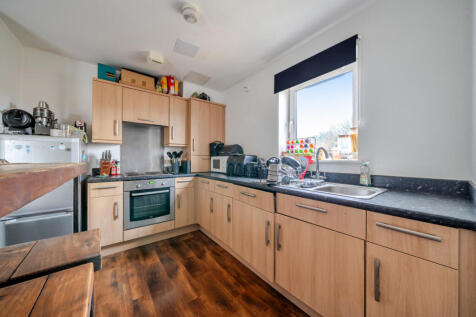 1382675-7-691e07c...