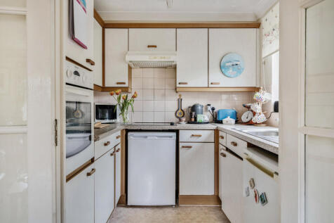 1301816-2-68482df...