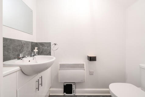 1400786-5-696e416...