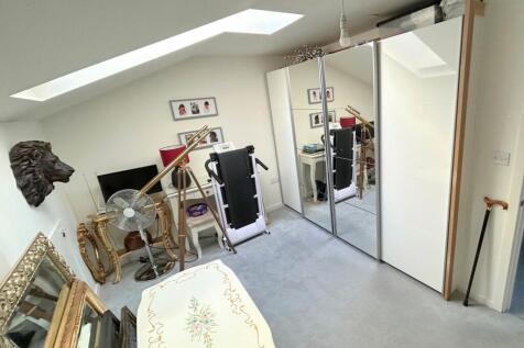 Bedroom Three (2)