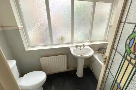 GF Bathroom/Wc