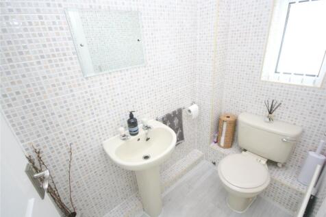 Cloakroom/WC