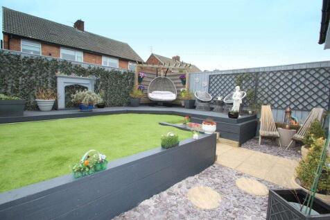 Rear Garden (2)