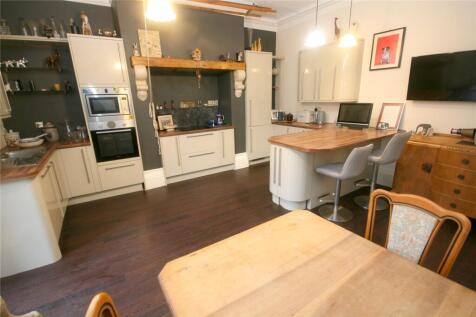 Kitchen (2)