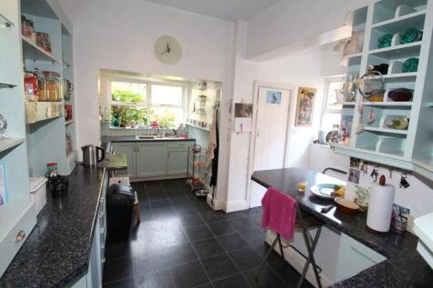 Kitchen (2)