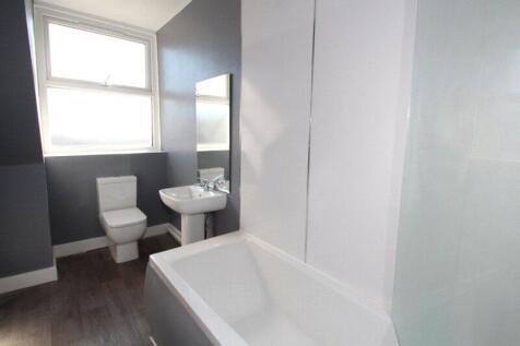 2nd Floor Bathroom