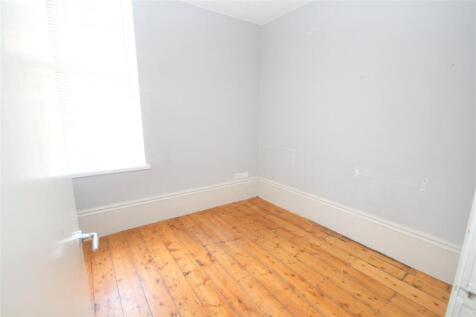 Ground Salon Room 1