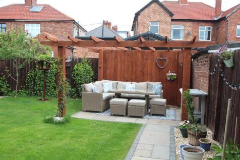 Rear Garden (2)
