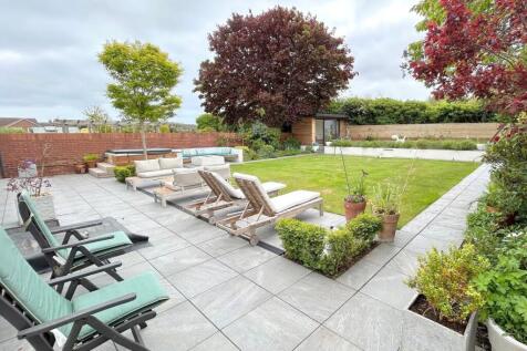 Rear Garden (4)