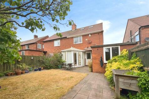 Rear Garden (2)