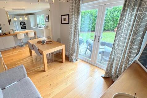 Rear Lounge