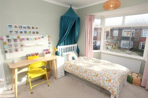 Bedroom Two (2)