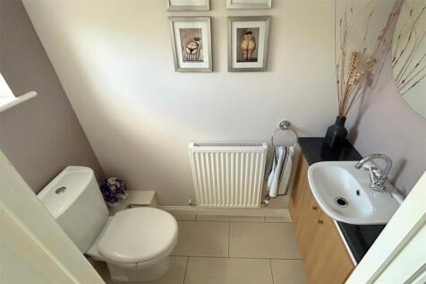 Cloakroom/Wc