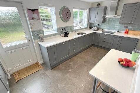 Kitchen (2)