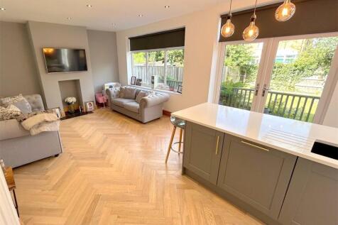 Rear Lounge