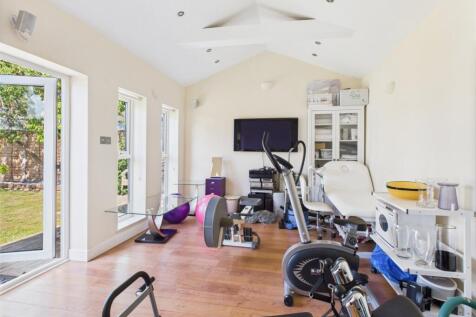 Gym/Outbuilding