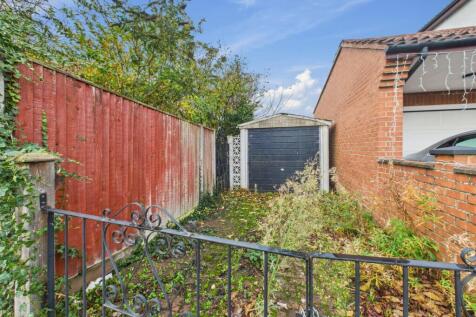 Garage &amp; Driveway