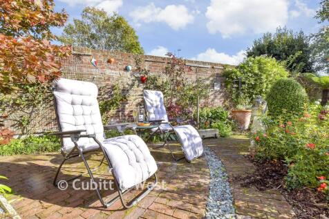 External Lifestyle Photograph