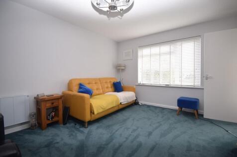 Lounge 1