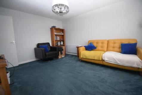 Lounge 2