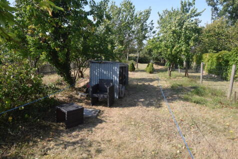 away garden