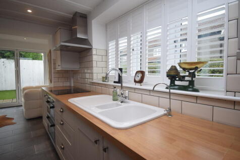 Sink with Drainer