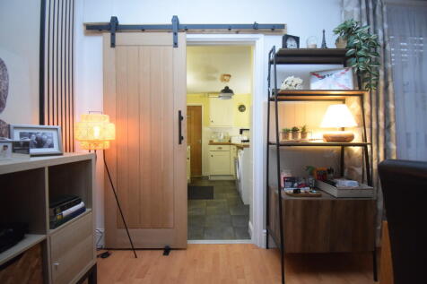 Kitchen/Dining Ro...